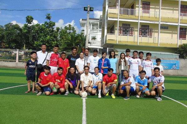 Thành viên MVTT giao lưu thể thao với Giới trẻ Giáo xứ Tân An