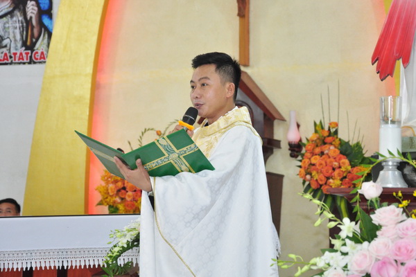 Gx. Tràm Mù: Lễ nhậm chức cha sở của Cha Andrê Nguyễn Khắc Chung