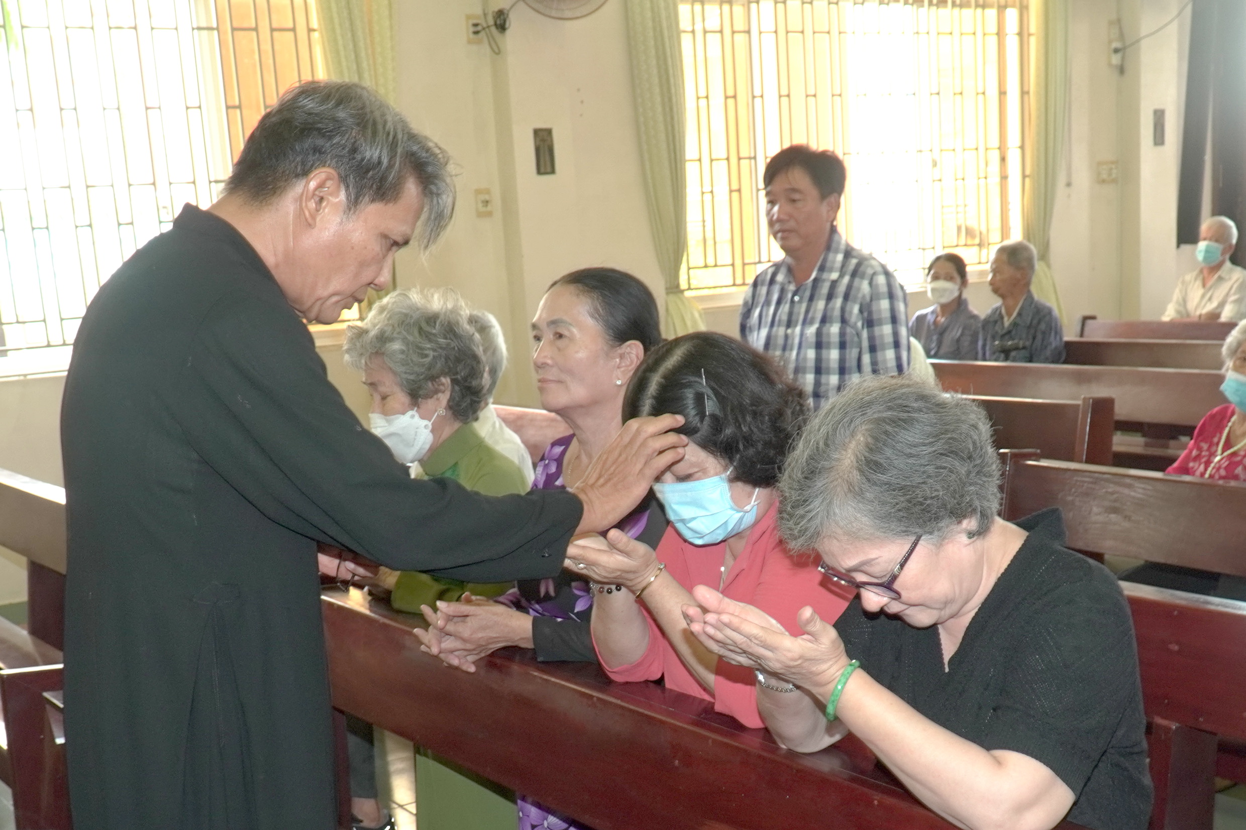 Gx. Tân An: Thánh lễ cầu nguyện cho các bệnh nhân và người cao niên