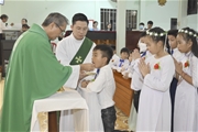 Giáo xứ Bình Quân: 50 em thiếu nhi được rước lễ lần đầu