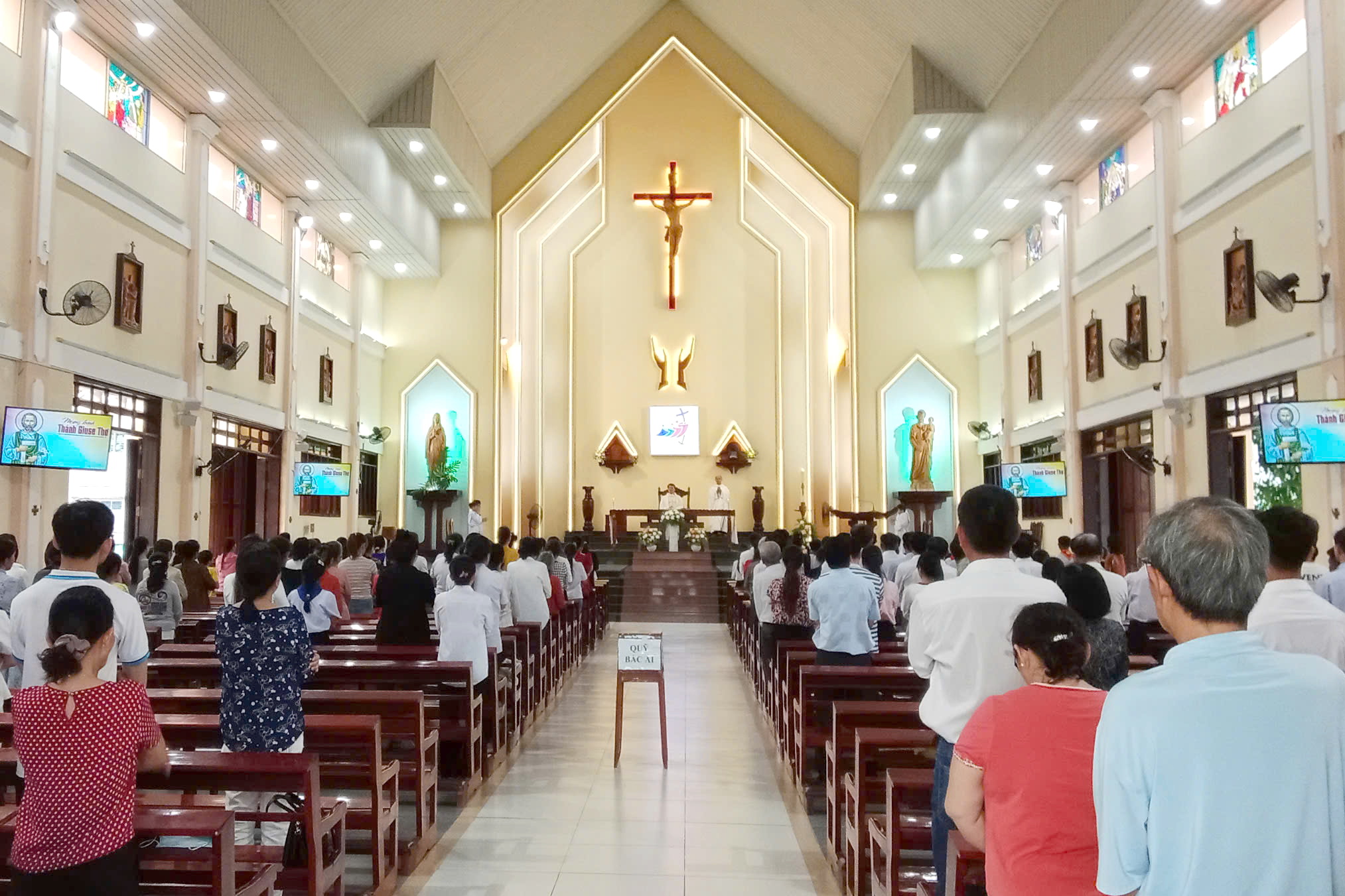 Giáo xứ An Thái Trung: Hành hương Năm Thánh tại Nhà thờ Cao Lãnh