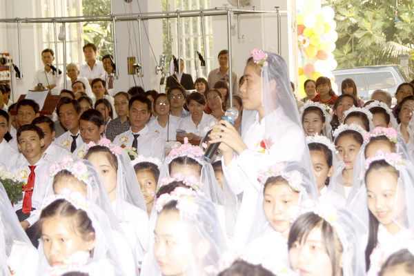 Gx Binh Trung_Le ban BT Them suc 09.jpg