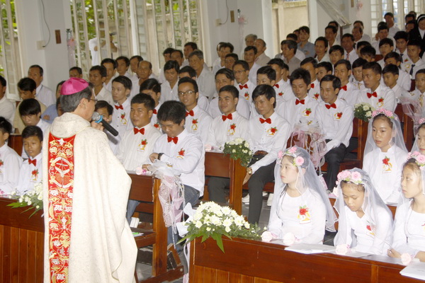 Gx Binh Trung_Le ban BT Them suc 12.jpg