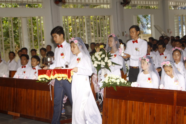 Gx Binh Trung_Le ban BT Them suc 14.jpg