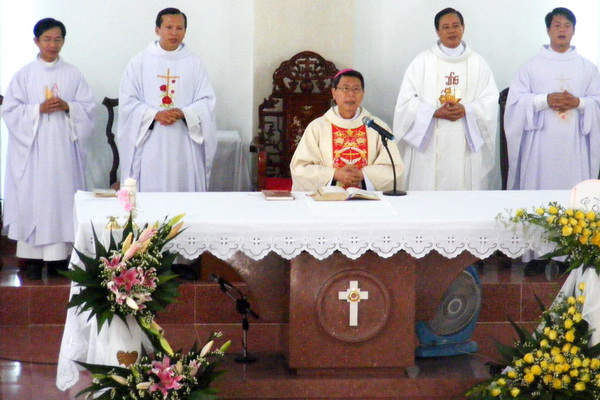 Gx Binh Trung_Le ban BT Them suc 20.jpg
