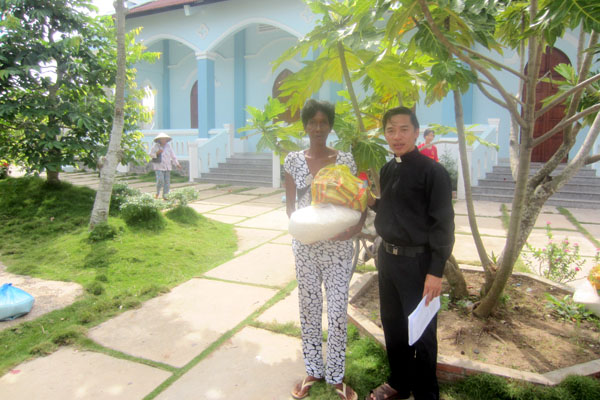 Gx Cai Thia-hat gao yeu thuong 05.jpg