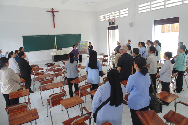 Dong MTG Tan An- Be Tren Thuong cap 12.jpg