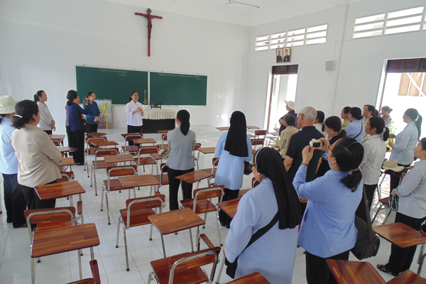Dong MTG Tan An- Be Tren Thuong cap 16.jpg