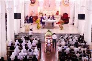 Giáo xứ Chánh Tòa: Thánh lễ an táng Ông cố Phanxicô Assisi