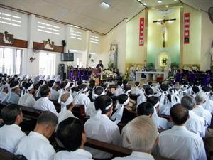 Thánh lễ an táng Cha Phêrô Nguyễn Thanh Tuân, ngày 12.05.2012