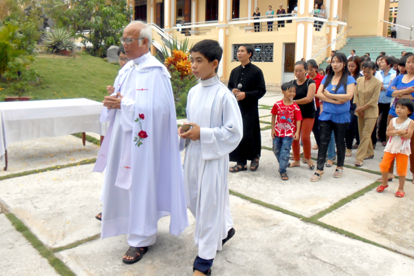 Gx Cao Lanh_kieu DMaria thang hoa_07.jpg
