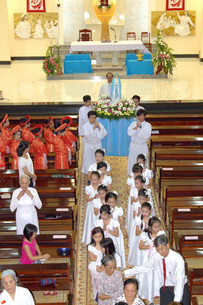 GxNVHB_mua dang hoa_06.jpg