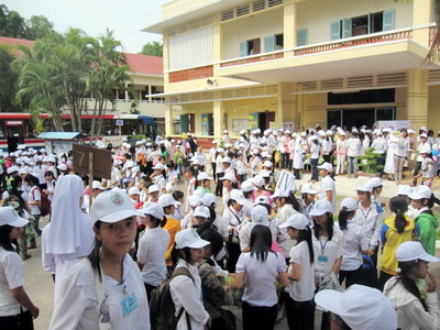 Dong Phaolo hop mat on goi21.7.2011 10.JPG