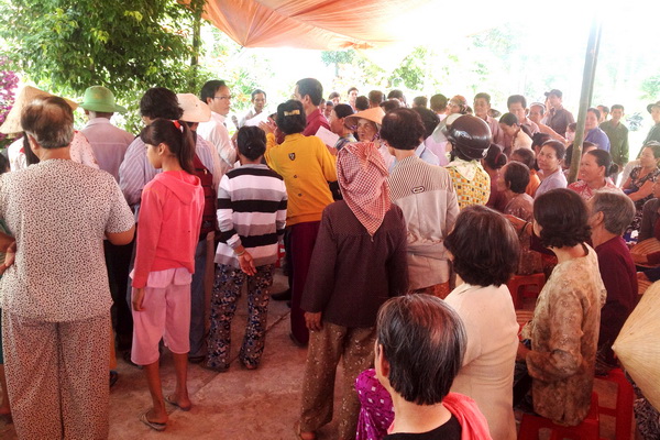 Gh My Loi_Kham benh va phat thuoc 04.jpg