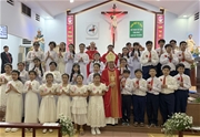 Gx. Thánh Giuse Gò Công: Đức Cha Phêrô ban Bí tích Thêm Sức cho 32 em thiếu nhi