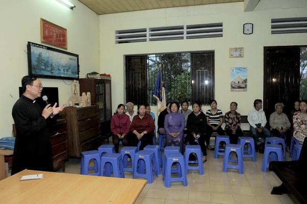 Gx. Lương Hòa Thượng: Quà cho những gia đình gặp khó khăn