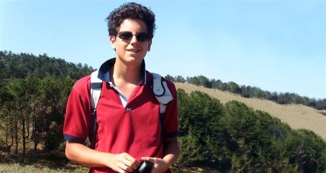 Lạy Thánh Carlo Acutis, xin thánh hóa đời sống kỹ thuật số của chúng tôi