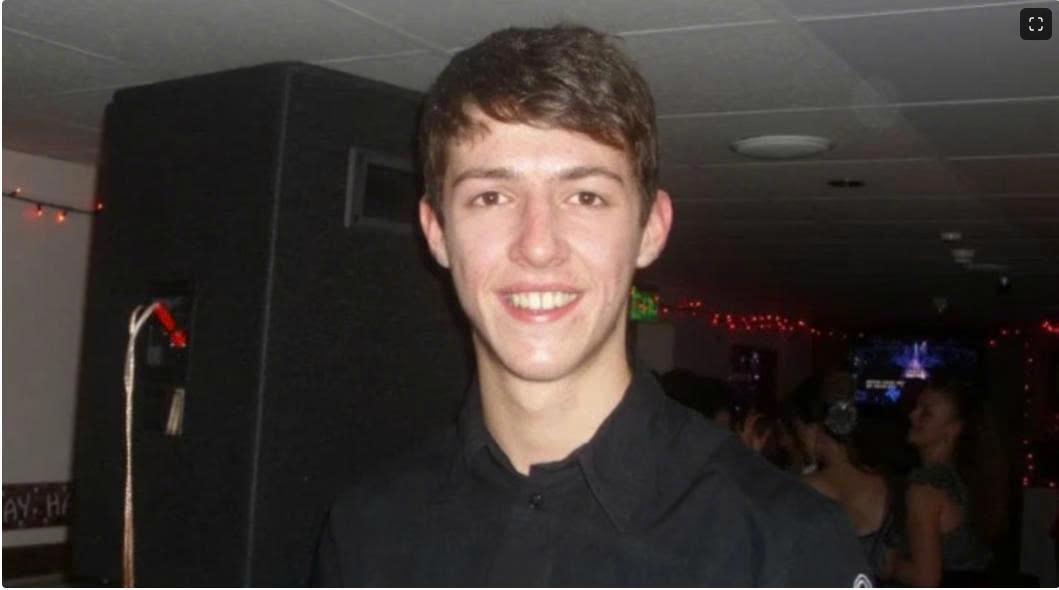 Một vị thánh nữa của thế hệ thiên niên kỷ? Câu chuyện về Joe Wilson, chàng trai trẻ người Scotland đã truyền cảm hứng cho một thế hệ