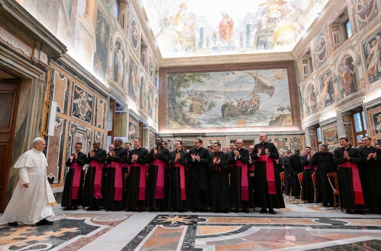 Đức Thánh Cha tiếp các cộng tác viên ngoại giao của Tòa Thánh