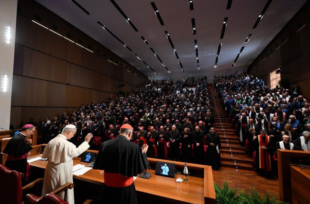 Đức Thánh Cha: Đại học Laterano phải trở thành “không gian đối thoại và phục vụ tương lai của Giáo hội”