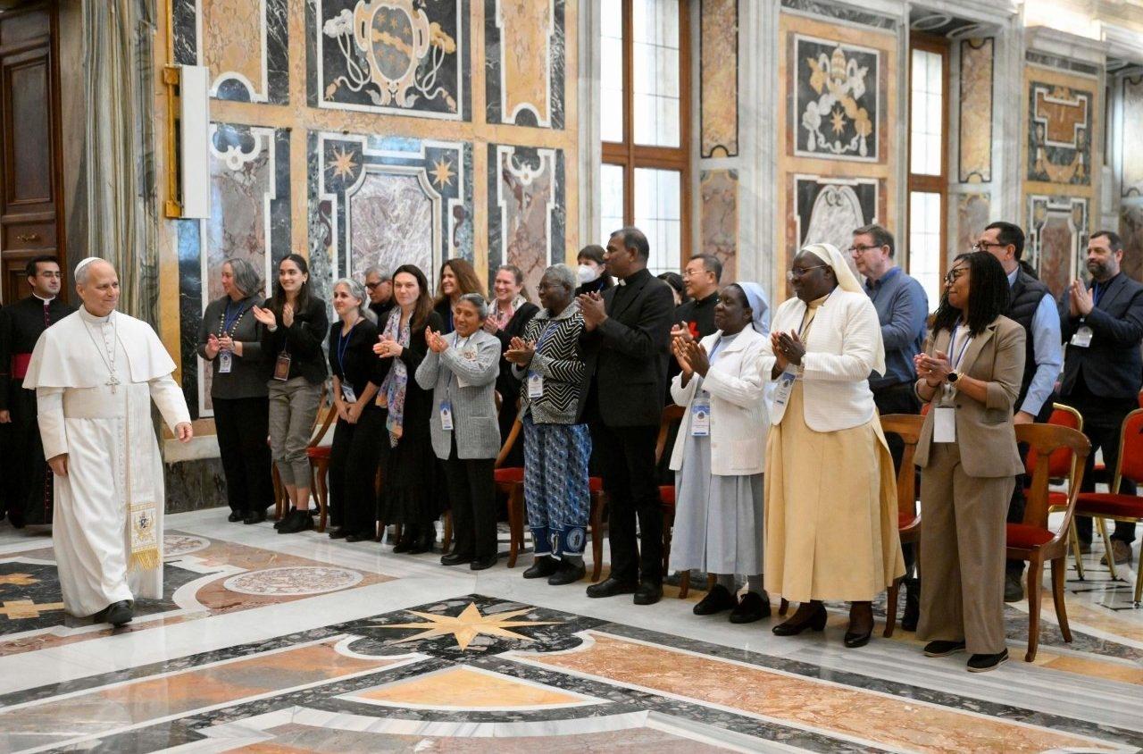 ĐTC Lêô XIV than phiền về việc trẻ em không được chăm sóc và thiếu sự bảo vệ