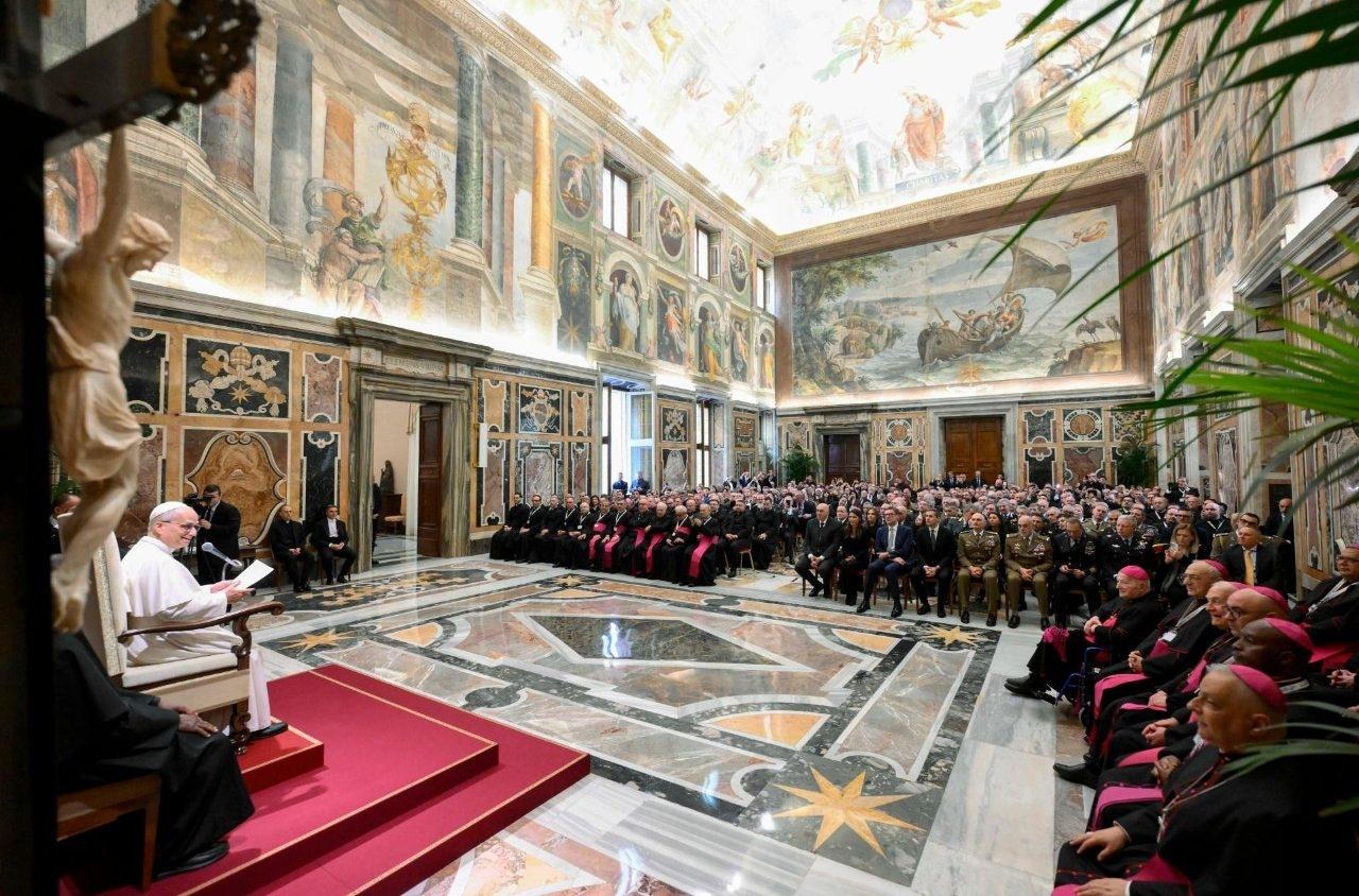 Đức Thánh Cha: sứ vụ của Tuyên úy Quân đội là công việc của tình yêu thương