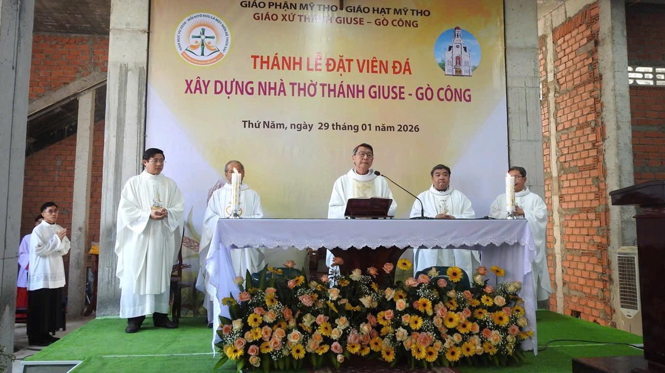 Gx. Thánh Giuse (Gò Công): Thánh Lễ Đặt Viên Đá Xây Dựng Nhà Thờ