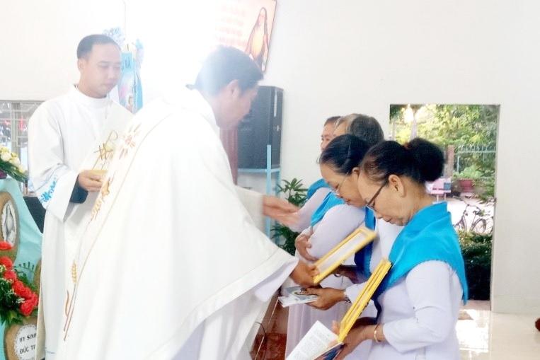Giáo xứ Nhị Mỹ: Thành lập Hội Các Bà Mẹ Công Giáo