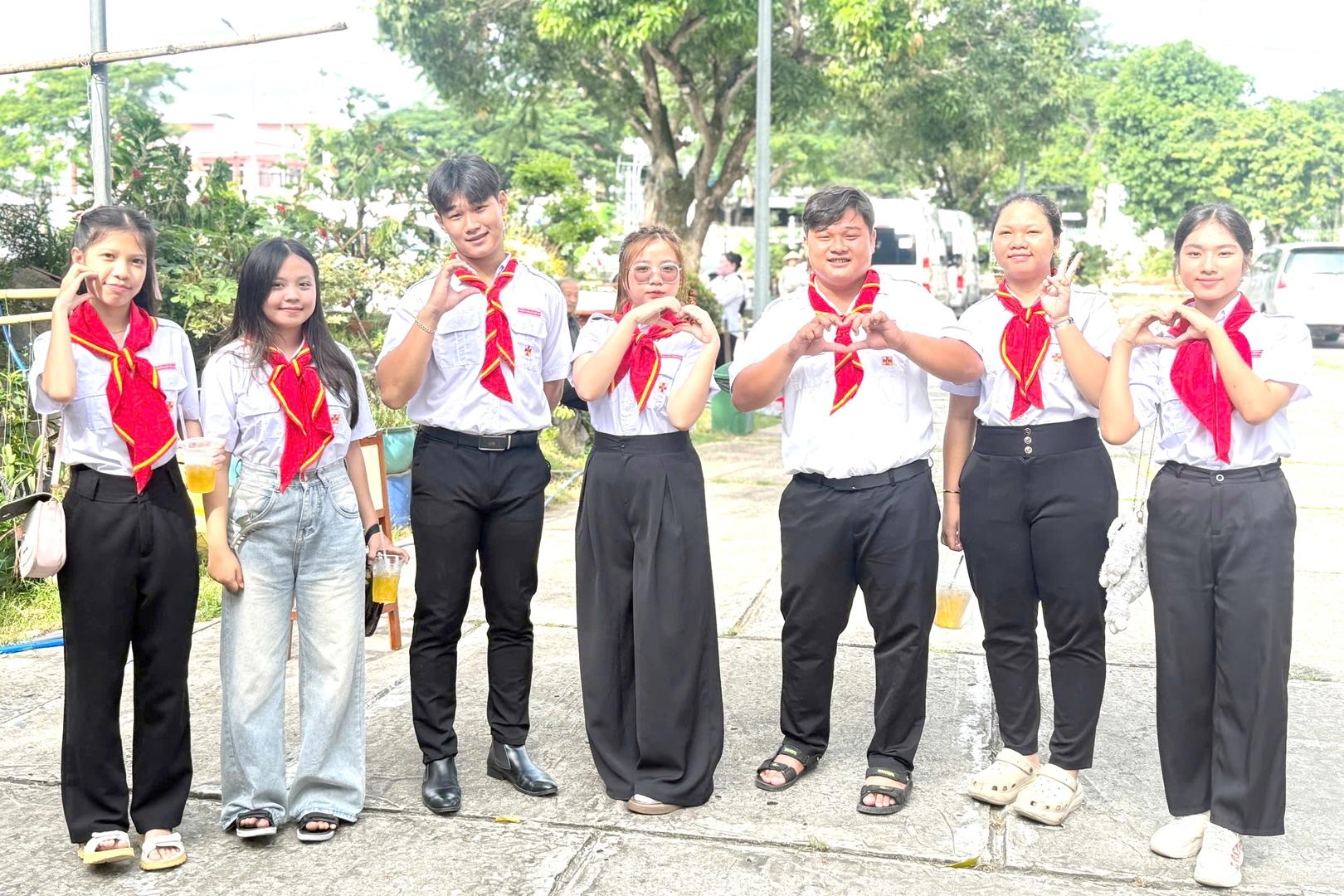 600 khách hành hương đến Nhà thờ Cao Lãnh