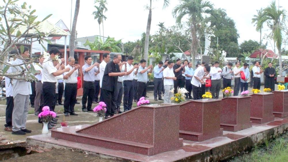 Thánh lễ cầu nguyện cho các linh mục đã qua đời